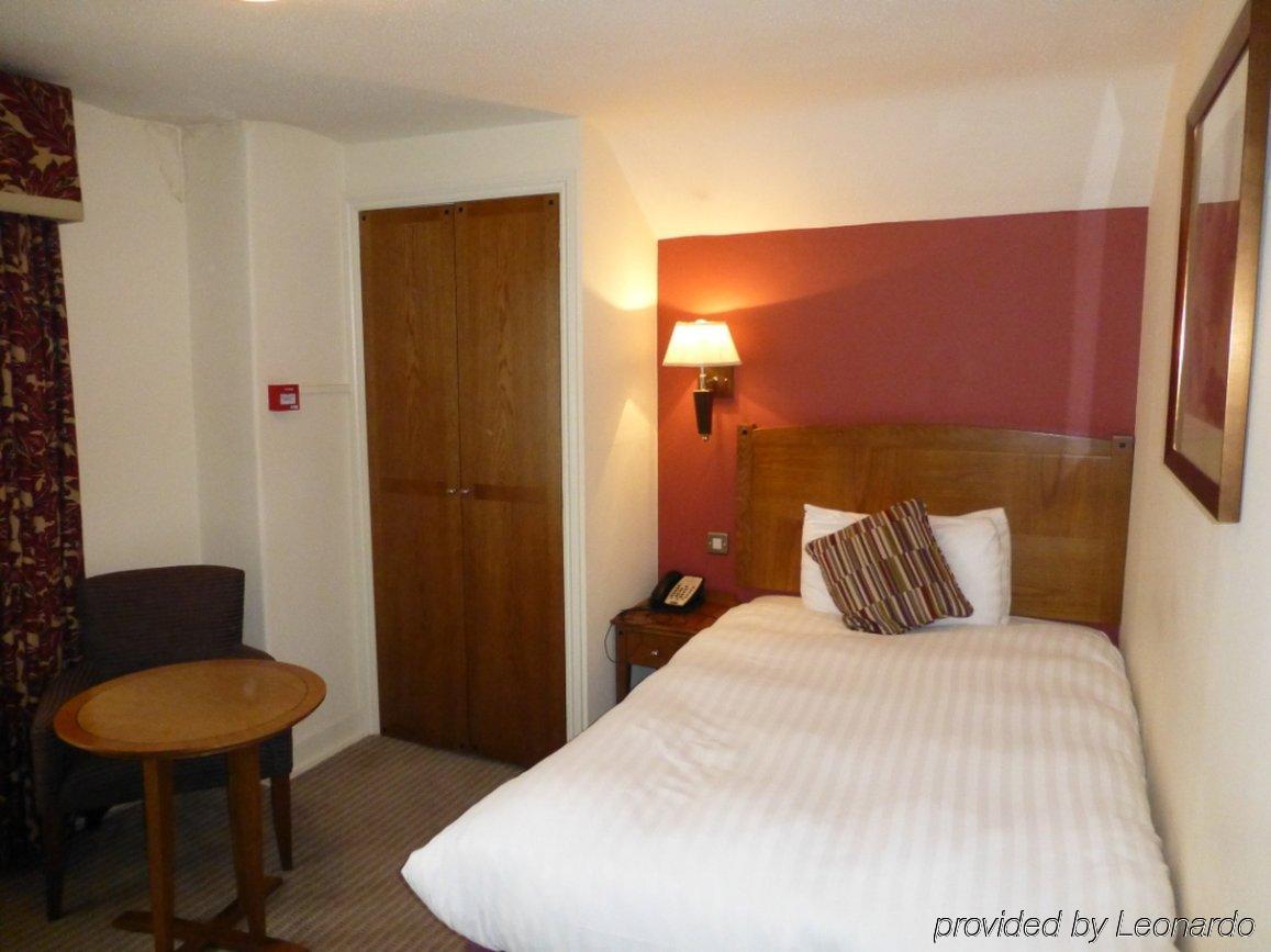 Waterloo Hotel Crowthorne Exteriör bild