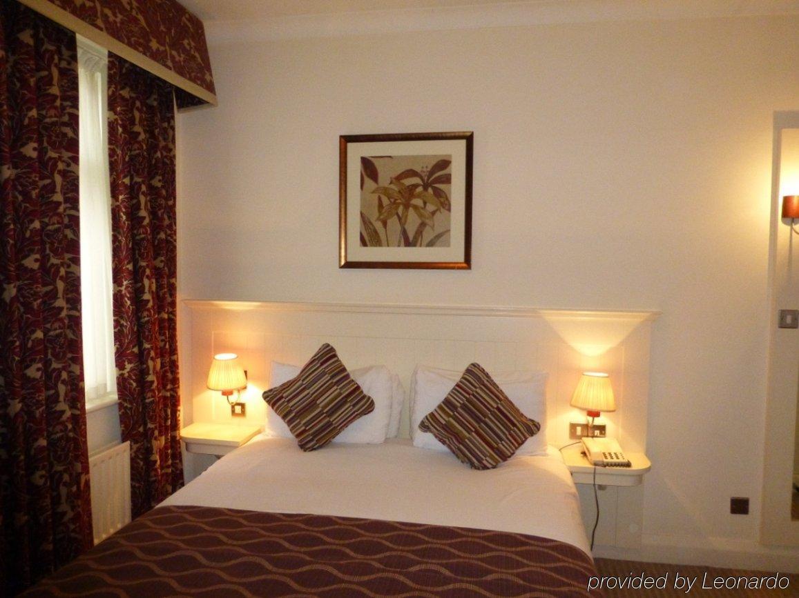 Waterloo Hotel Crowthorne Exteriör bild