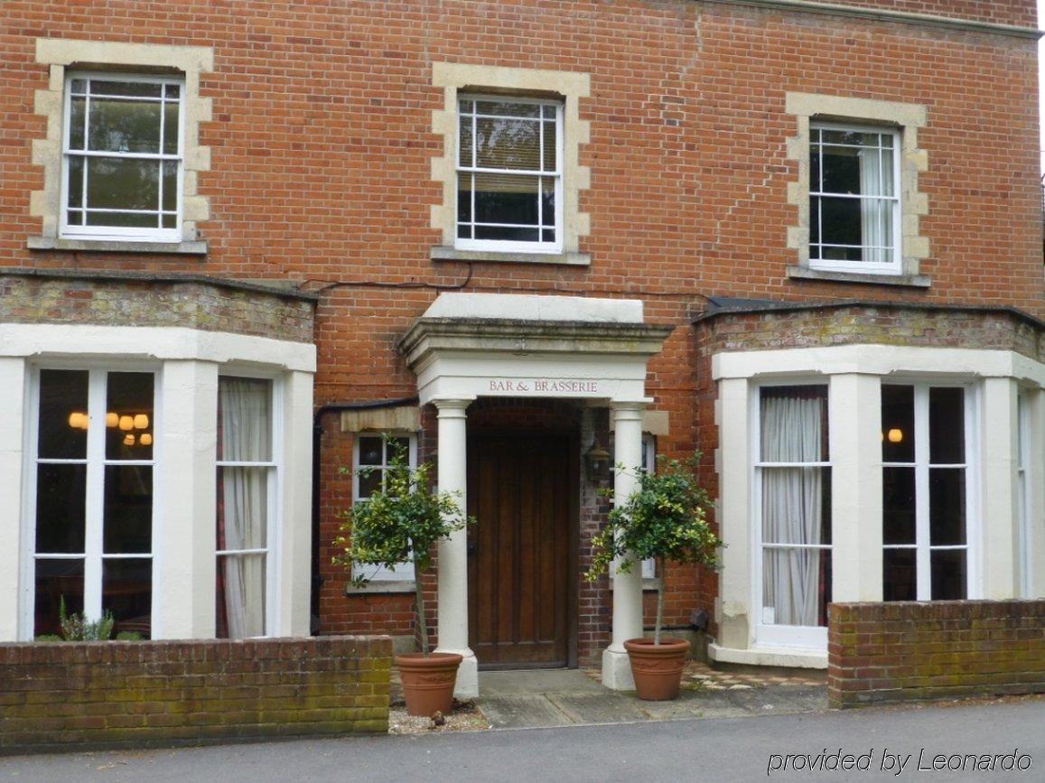 Waterloo Hotel Crowthorne Exteriör bild