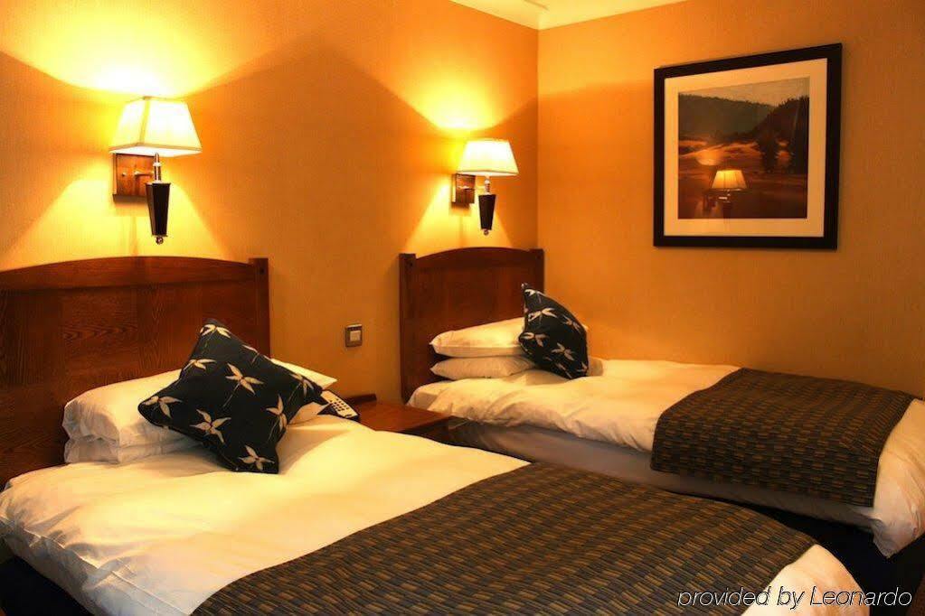 Waterloo Hotel Crowthorne Rum bild